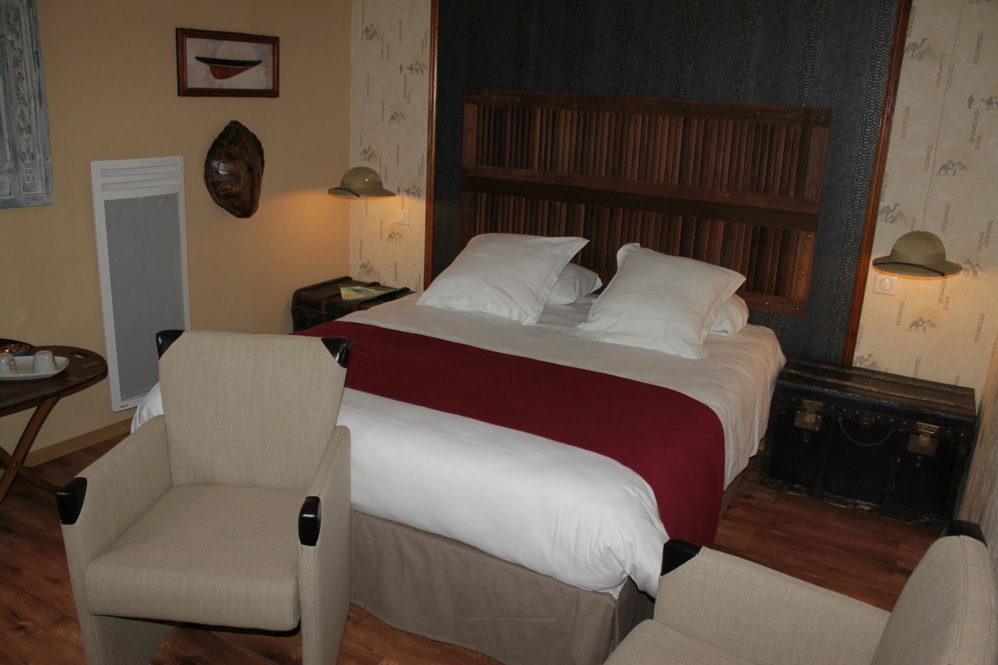ช็องบร์ โดต ลา ฟิลาตูร์ Bed & Breakfast แซ็ง-ก็องแต็ง ภายนอก รูปภาพ