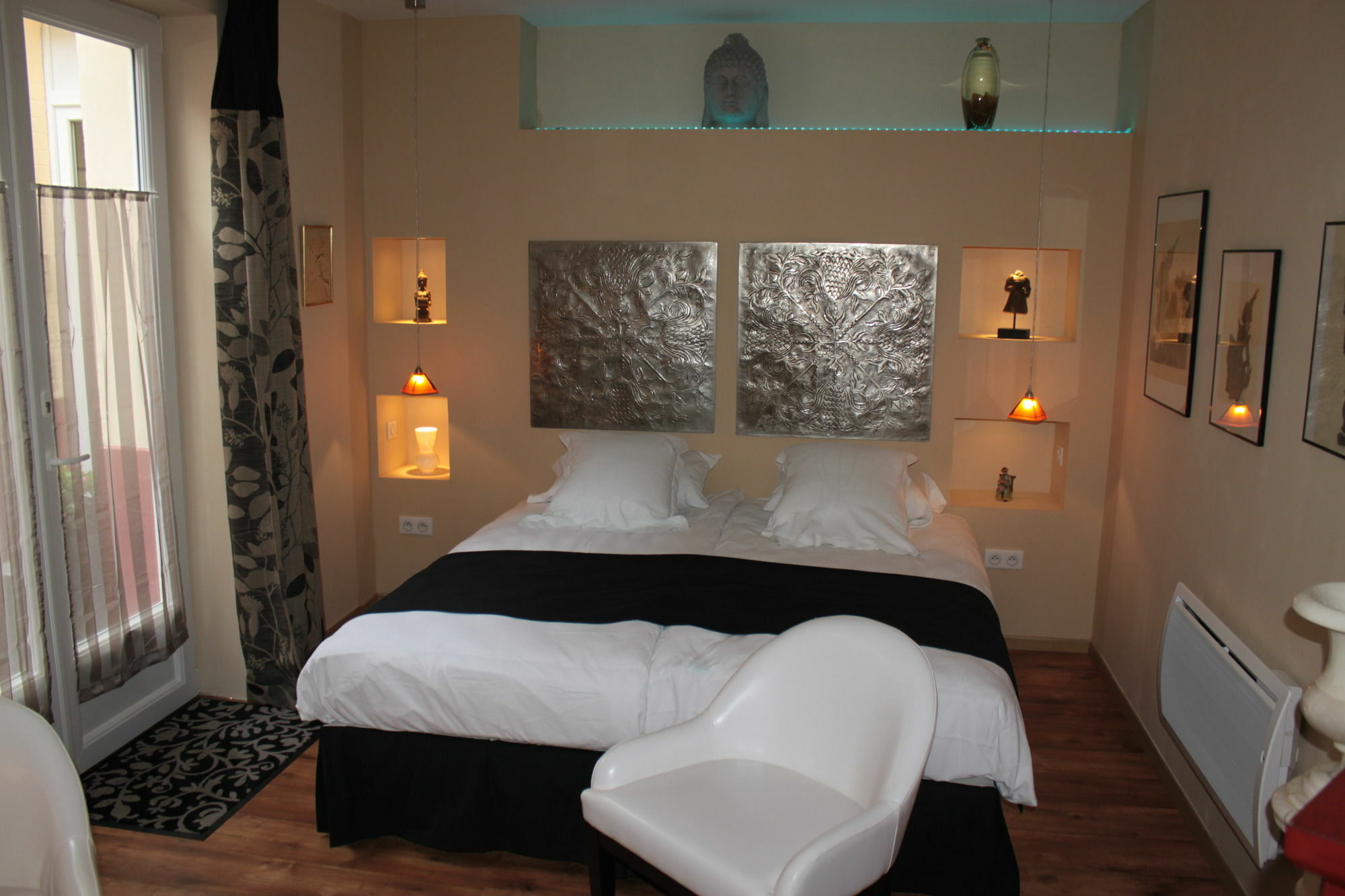 ช็องบร์ โดต ลา ฟิลาตูร์ Bed & Breakfast แซ็ง-ก็องแต็ง ภายนอก รูปภาพ